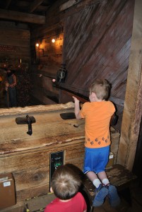 2015-5-28 Ghost Town Wild West Museum7